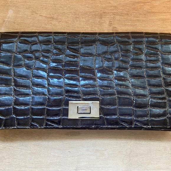 Brown Clutch - Picture 2 of 7